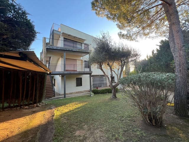 2 slaapkamer Appartement te koop in Platja d'Aro, Castell-Platja d'Aro - € 299.000 (Ref: 9829850)