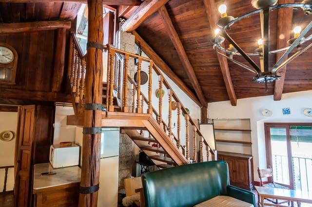 Apartament na sprzedaż w Santa Coloma de Farners - 290 000 € (Ref: 9829856)