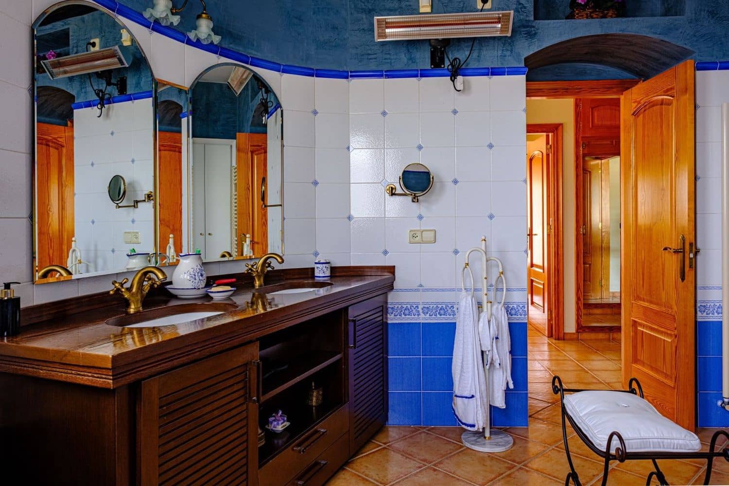 5 soverom Hus til salgs i Mont-ras med svømmebasseng - € 1 090 000 (Ref: 9829859)