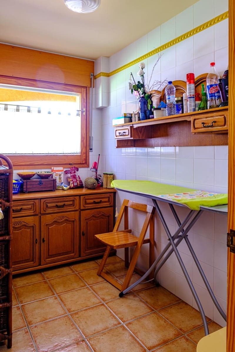 5 soverom Hus til salgs i Mont-ras med svømmebasseng - € 1 090 000 (Ref: 9829859)