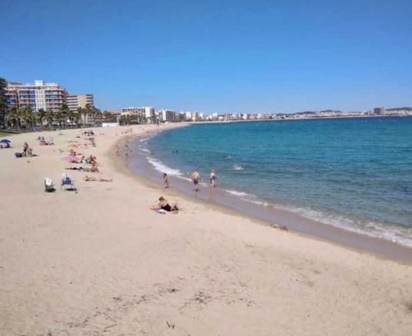Local Comercial de 4 habitaciones en Sant Antoni de Calonge, Calonge i Sant Antoni en venta - 497.000 € (Ref: 9829860)