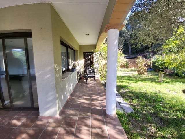 4 soveværelse Byhus til salg i Calonge i Sant Antoni med swimmingpool - € 690.000 (Ref: 9829861)