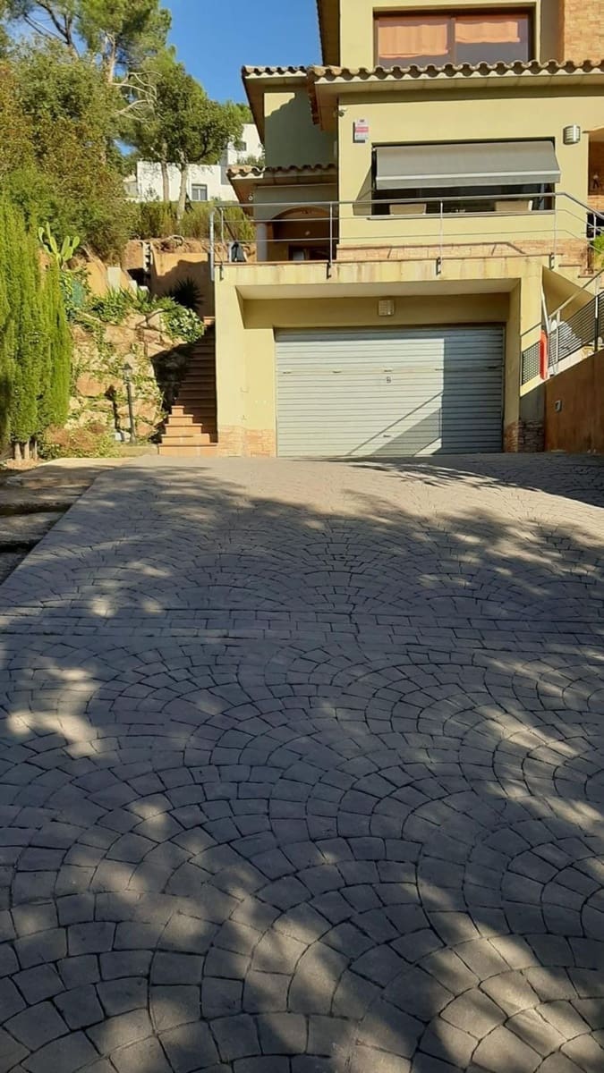 4 bedroom Townhouse for sale in Calonge i Sant Antoni with pool - € 690,000 (Ref: 9829861)