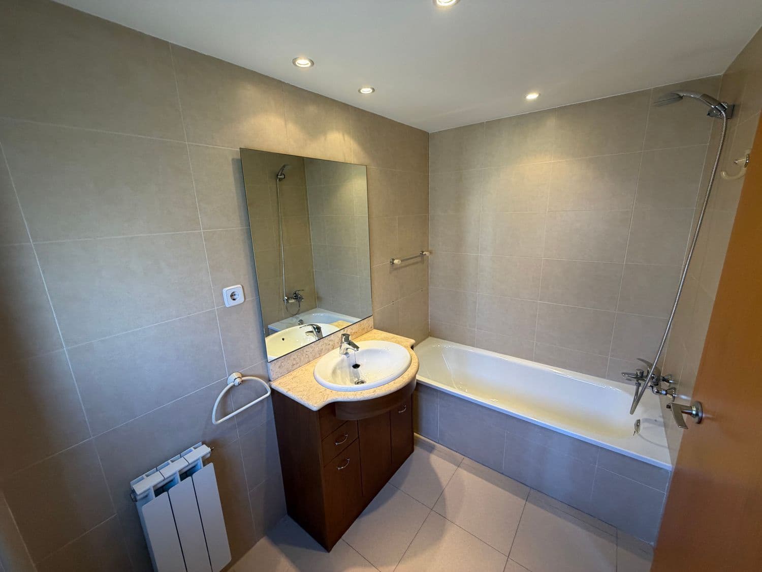 3 sypialnia Apartament na sprzedaż w Blanes - 259 000 € (Ref: 9829862)