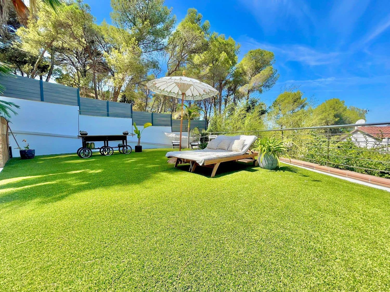 6 soveværelse Byhus til salg i Blanes med swimmingpool - € 794.000 (Ref: 9829864)