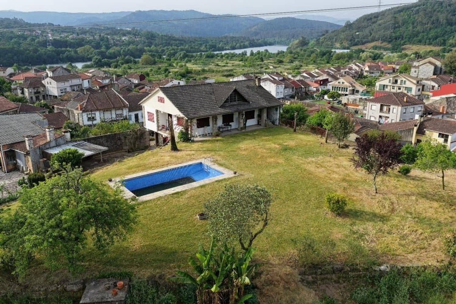 Grunde uden byggetilladelser til salg i Ribadavia - € 2.000.000 (Ref: 9829868)