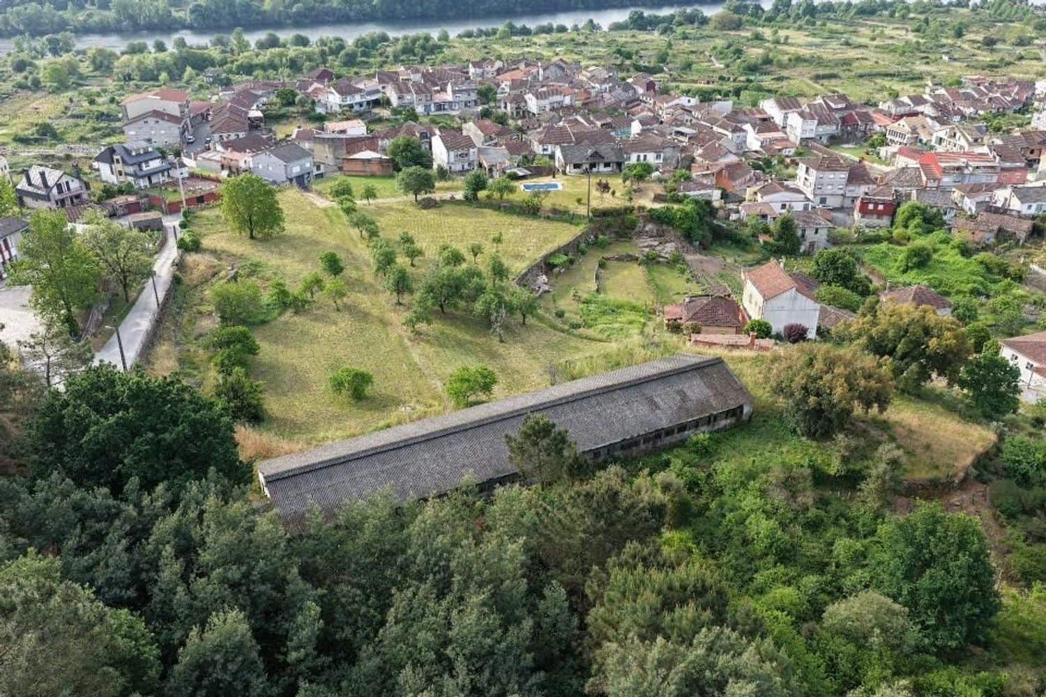 Grunde uden byggetilladelser til salg i Ribadavia - € 2.000.000 (Ref: 9829868)