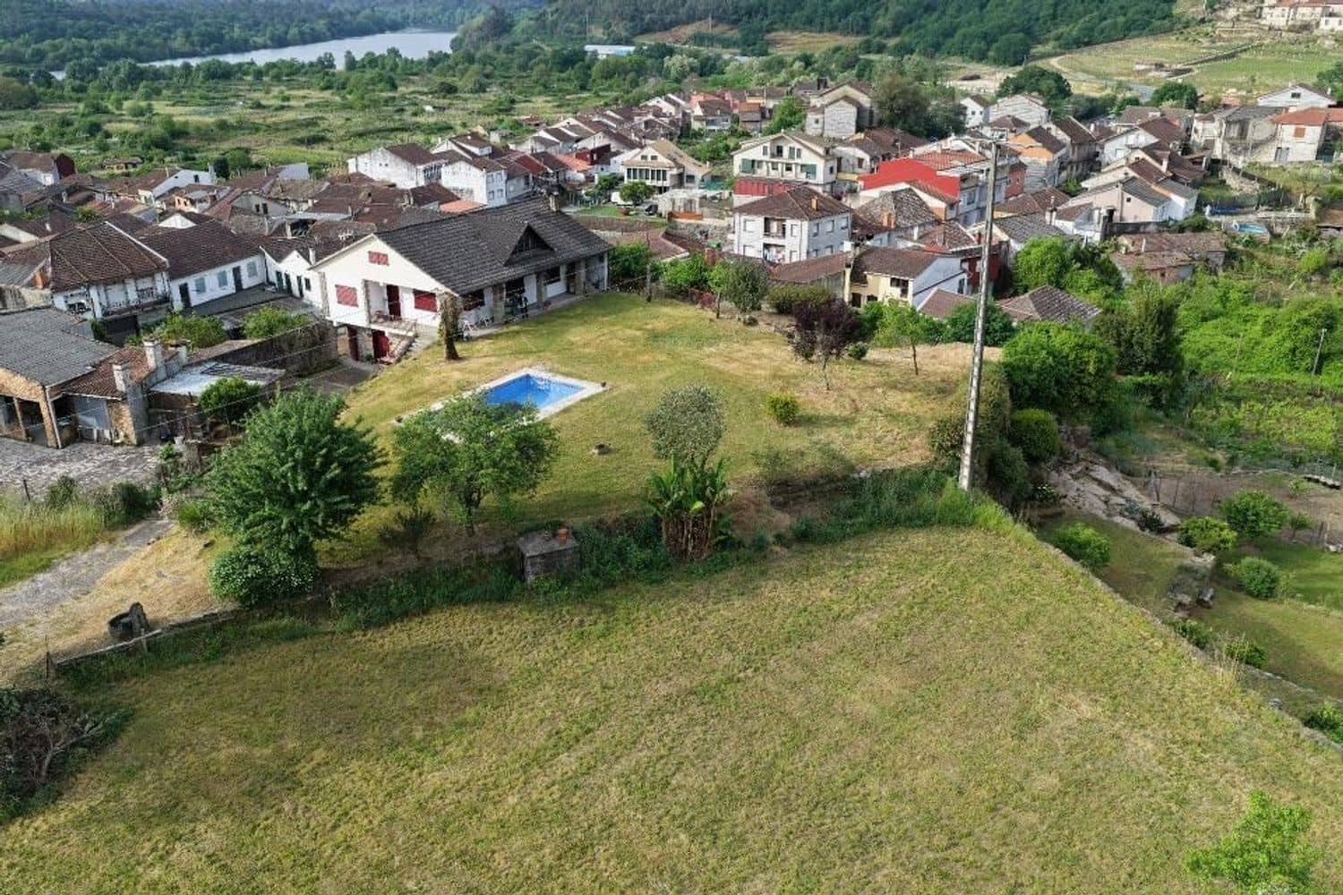 Grunde uden byggetilladelser til salg i Ribadavia - € 2.000.000 (Ref: 9829868)