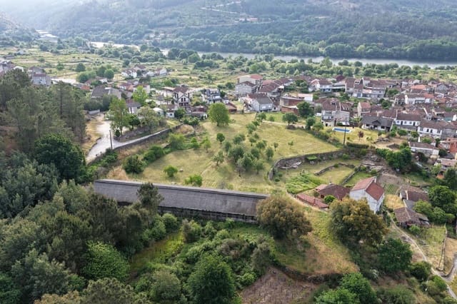 Grunde uden byggetilladelser til salg i Ribadavia - € 2.000.000 (Ref: 9829868)