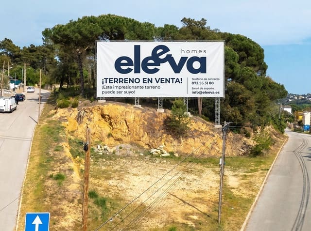 Ubebygd land til salgs i Aiguaviva Parc, Vidreres - € 359 000 (Ref: 9829869)