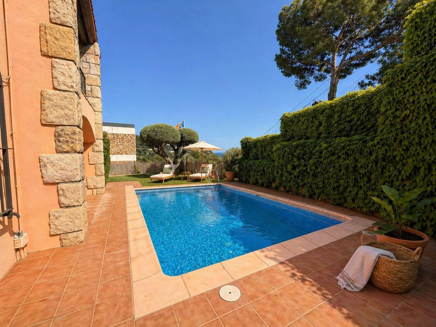 9 bedroom Townhouse for sale in Llafranc with pool - € 2,100,000 (Ref: 9829873)