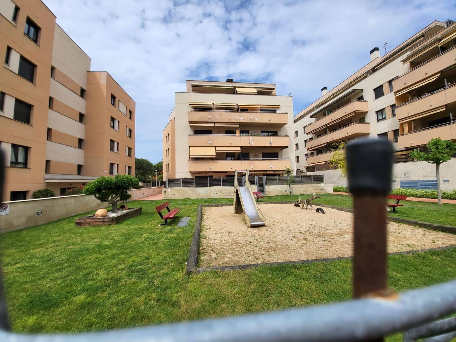 3 Zimmer Apartment zu verkaufen in Lloret de Mar mit Pool - 378.000 € (Ref: 9829874)