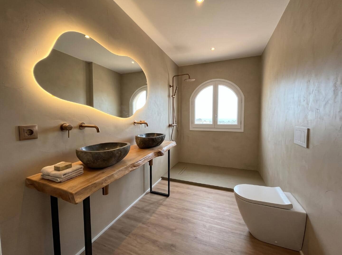 8 quarto Casa em Banda para venda em Lloret de Mar com piscina - 2 500 000 € (Ref: 9832770)