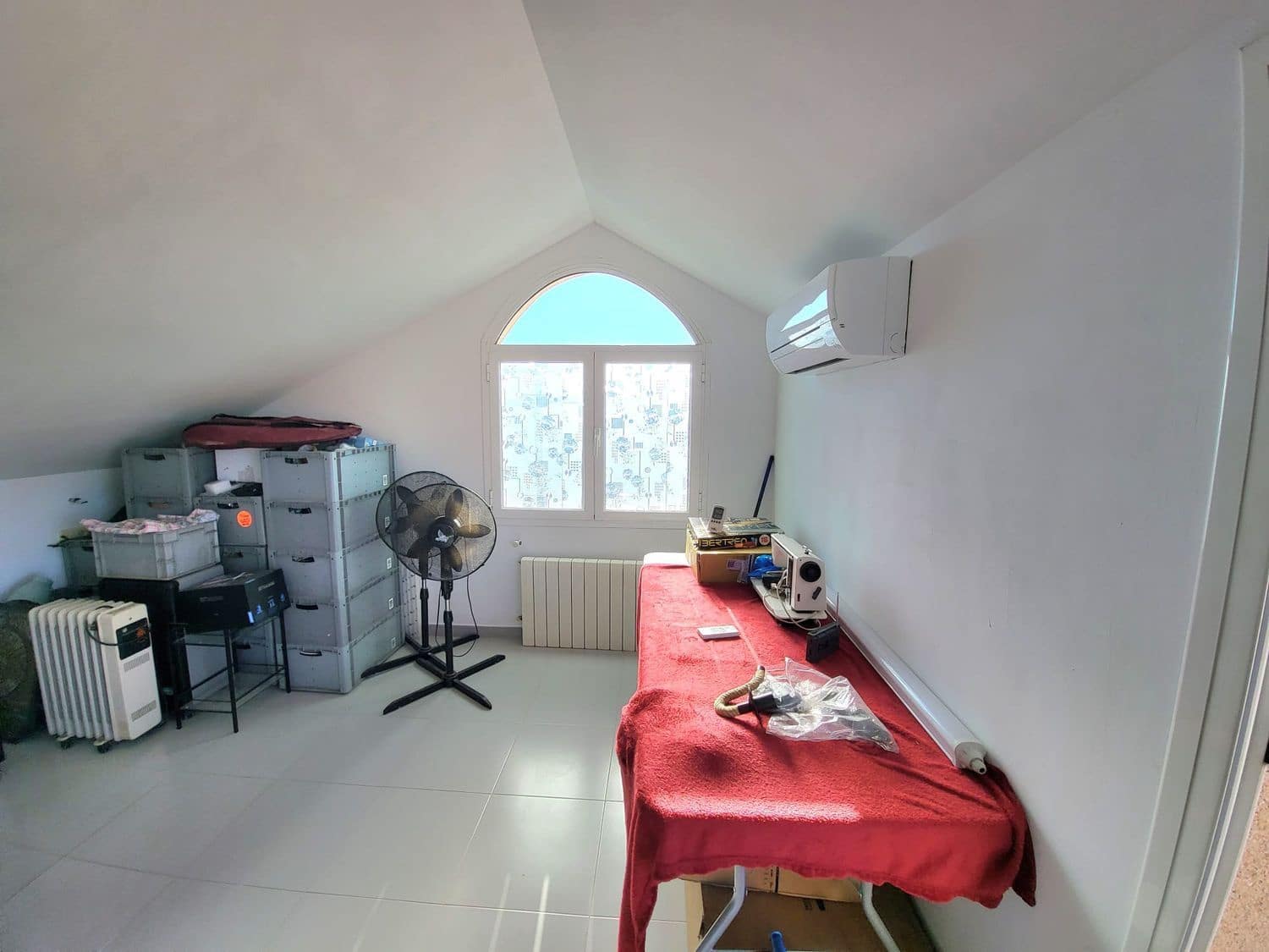 4 bedroom Townhouse for sale in Vidreres - € 485,000 (Ref: 9832911)