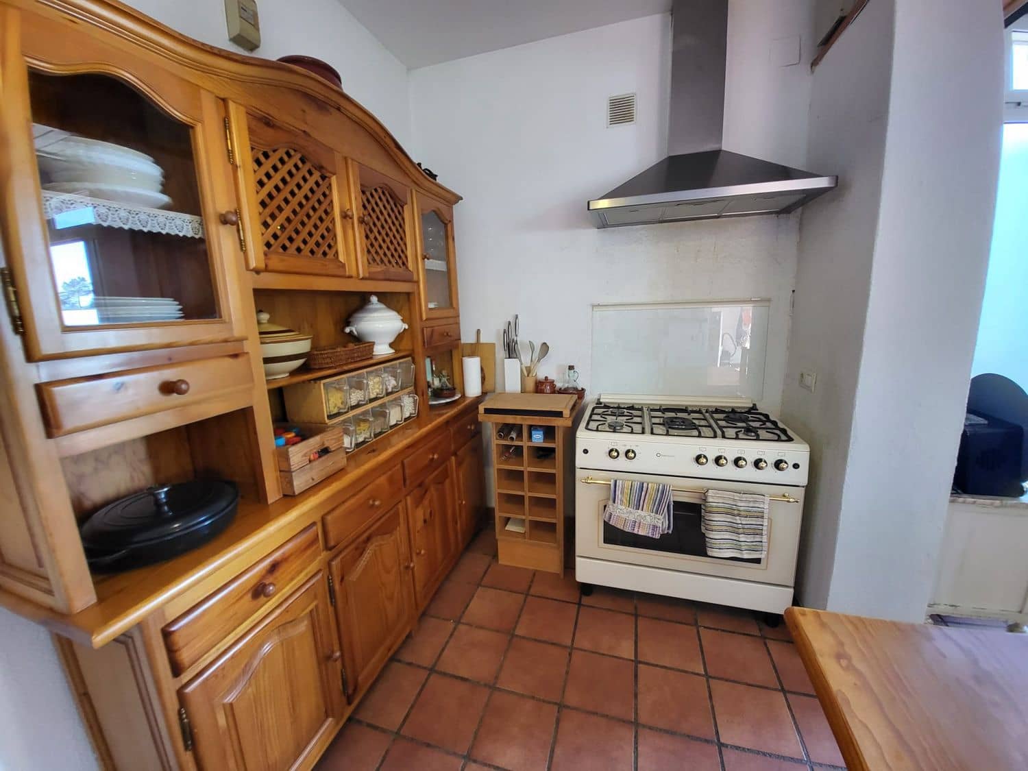 4 bedroom Townhouse for sale in Vidreres - € 485,000 (Ref: 9832911)