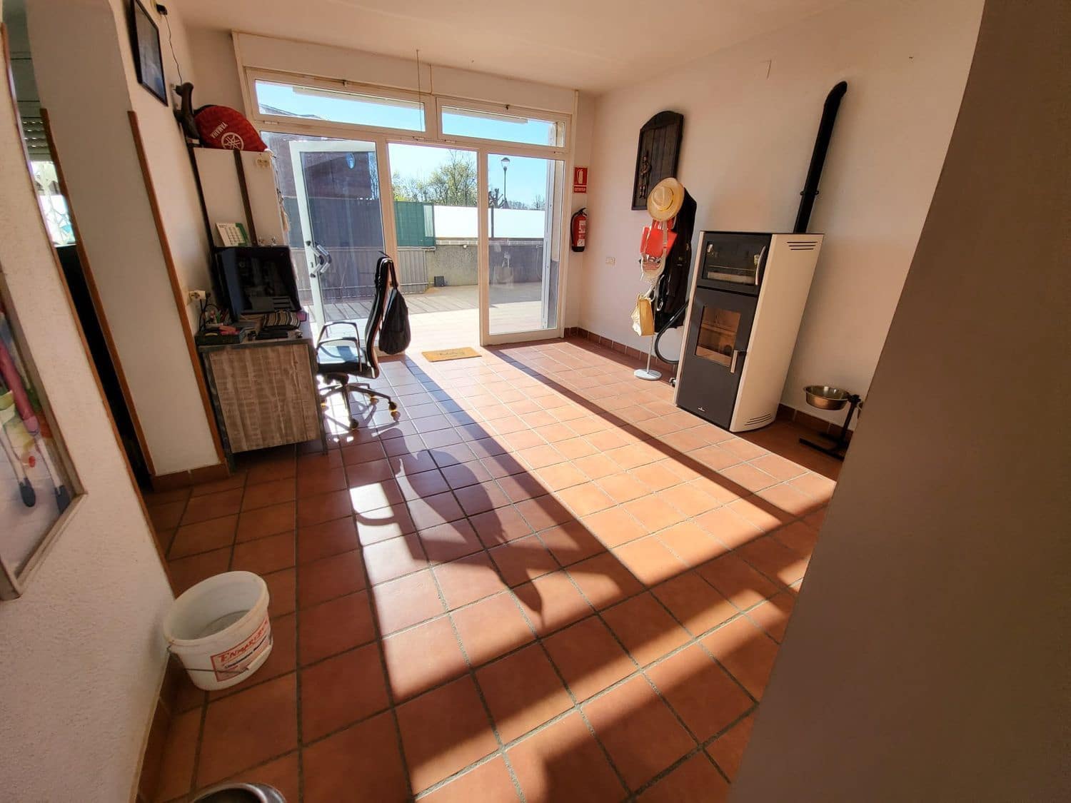 4 bedroom Townhouse for sale in Vidreres - € 485,000 (Ref: 9832911)