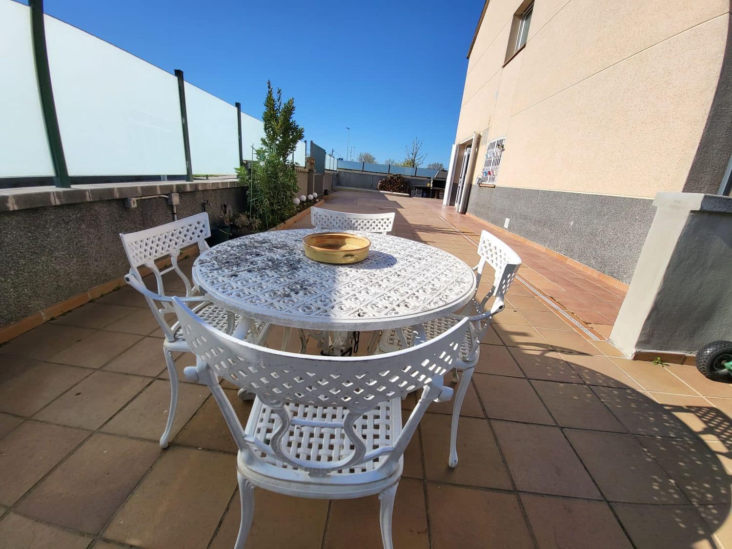 4 bedroom Townhouse for sale in Vidreres - € 485,000 (Ref: 9832911)