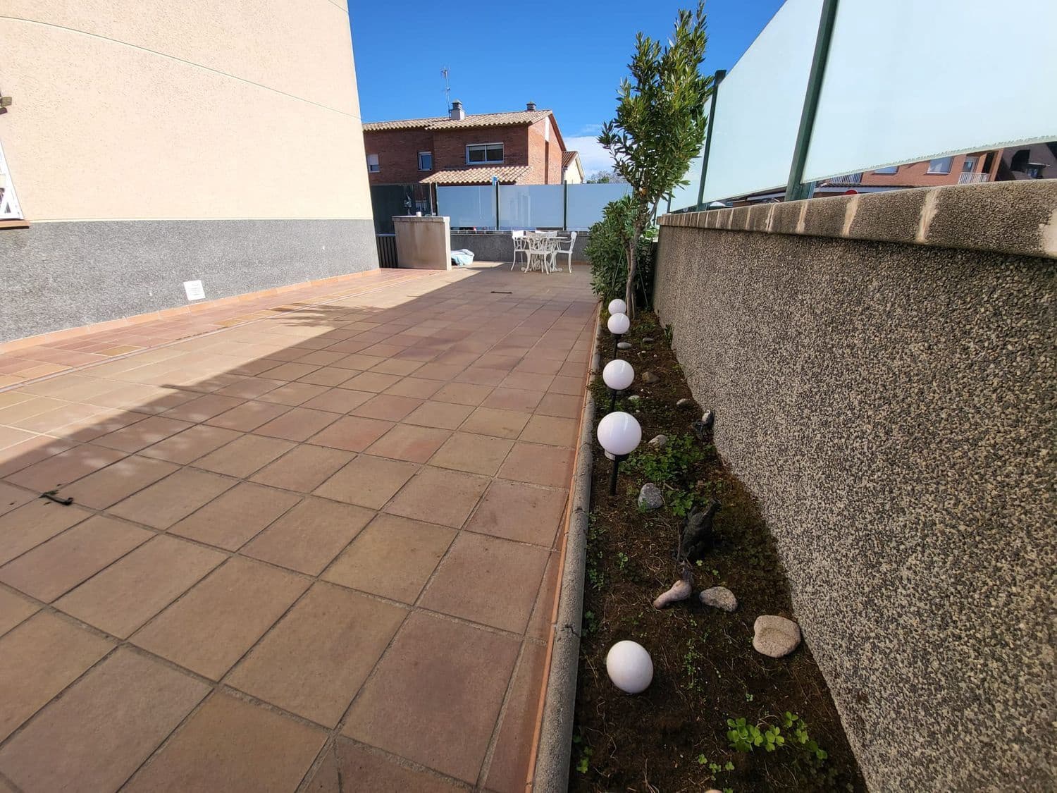 4 bedroom Townhouse for sale in Vidreres - € 485,000 (Ref: 9832911)