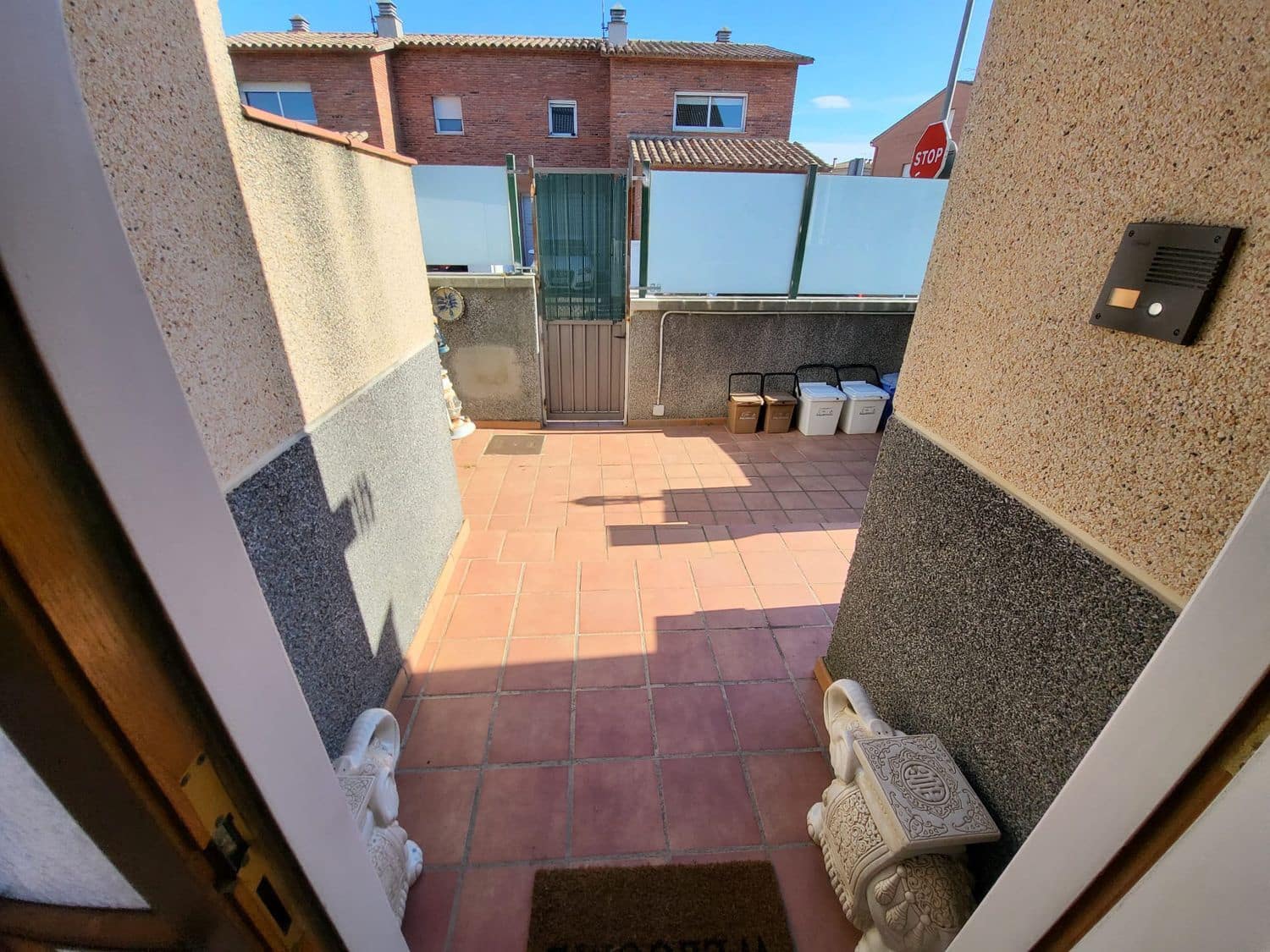 4 bedroom Townhouse for sale in Vidreres - € 485,000 (Ref: 9832911)