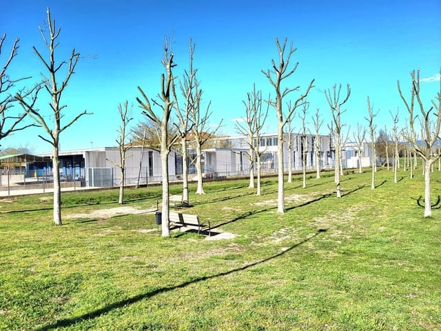 4 soveværelse Byhus til salg i El Mas Flassià, Vidreres - € 485.000 (Ref: 9832911)
