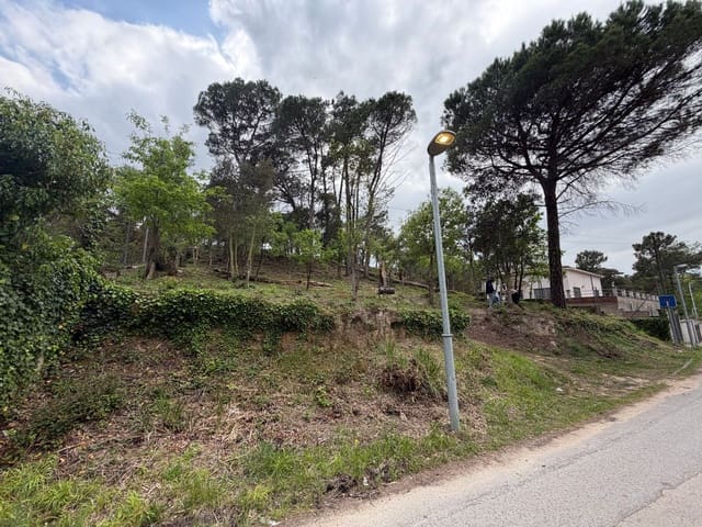 Grunde uden byggetilladelser til salg i Urbanitzacions del Nord, Lloret de Mar - € 40.900 (Ref: 9832912)