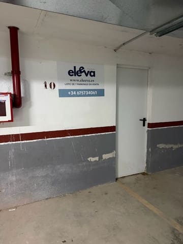 Garasje til salgs i Fenals, Lloret de Mar - € 85 000 (Ref: 9832913)