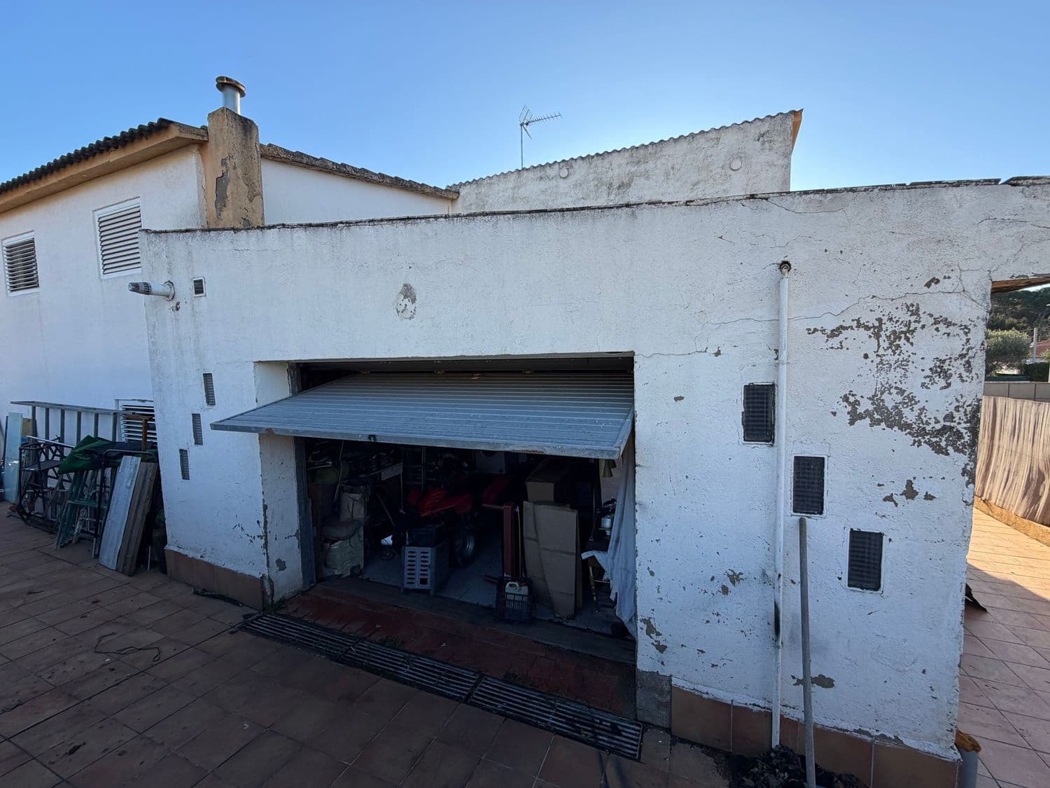 5 soveværelse Byhus til salg i Llagostera med swimmingpool - € 249.000 (Ref: 9832916)