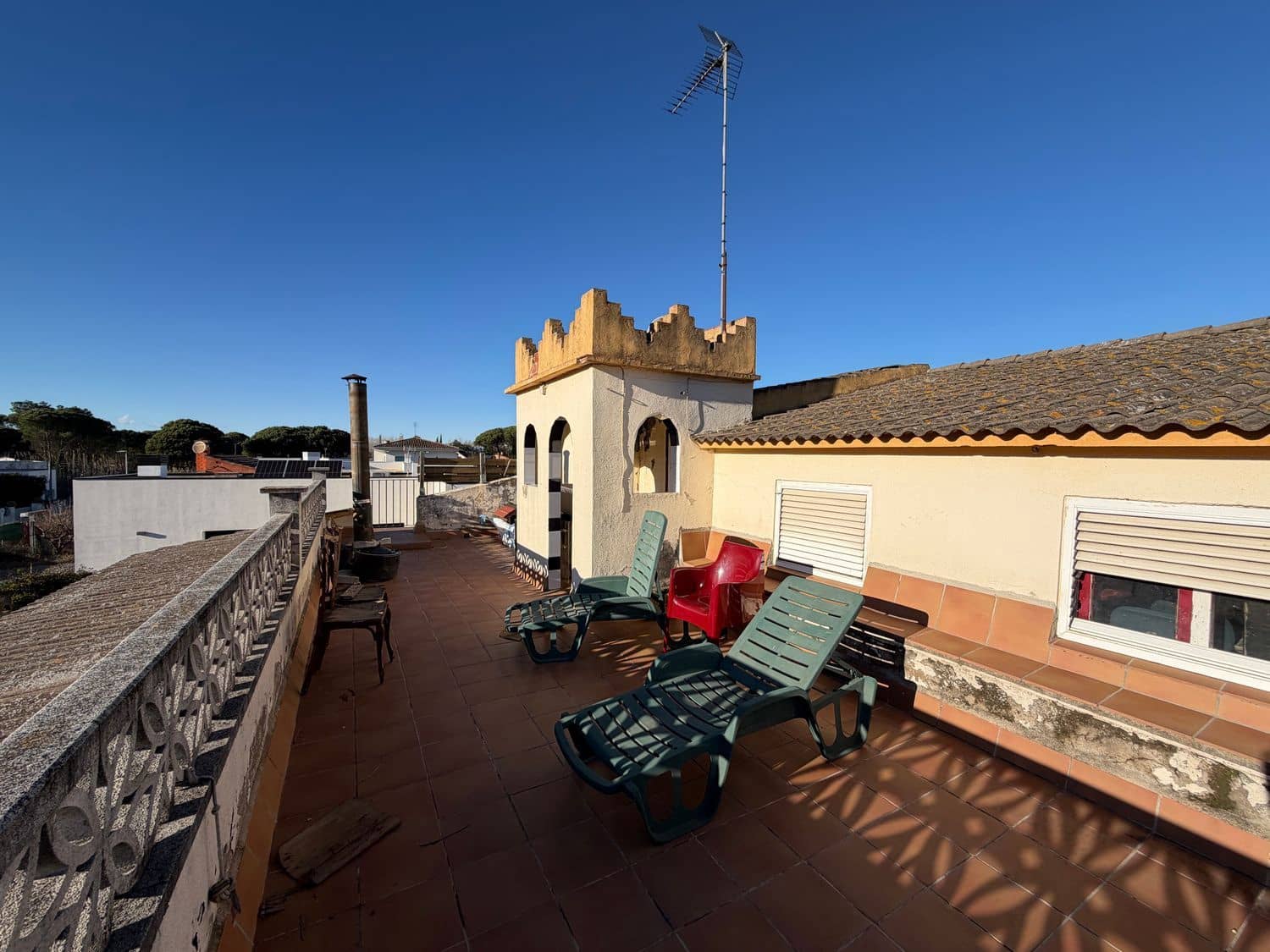 5 soveværelse Byhus til salg i Llagostera med swimmingpool - € 249.000 (Ref: 9832916)