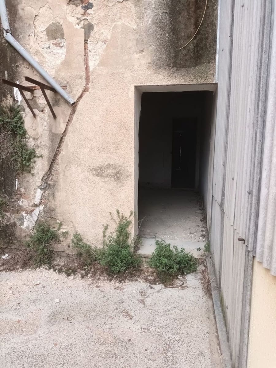 7 soveværelse Byhus til salg i Cassa de la Selva - € 139.000 (Ref: 9832917)