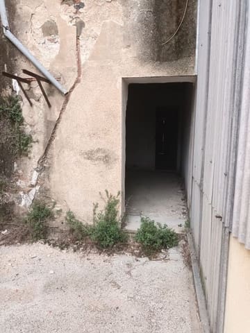 7 soveværelse Byhus til salg i Cassà de la Selva - € 139.000 (Ref: 9832917)
