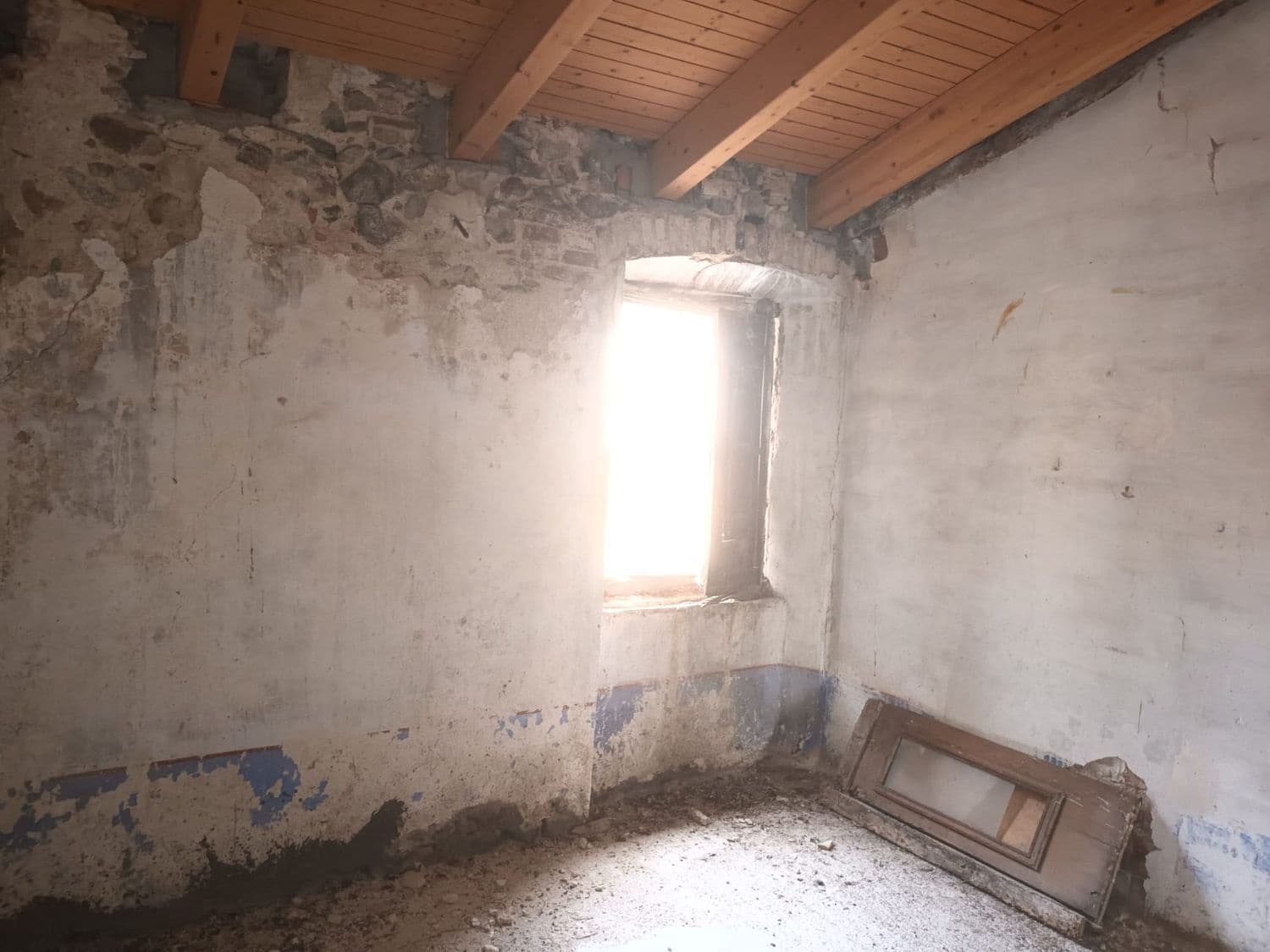 7 soveværelse Byhus til salg i Cassa de la Selva - € 139.000 (Ref: 9832917)