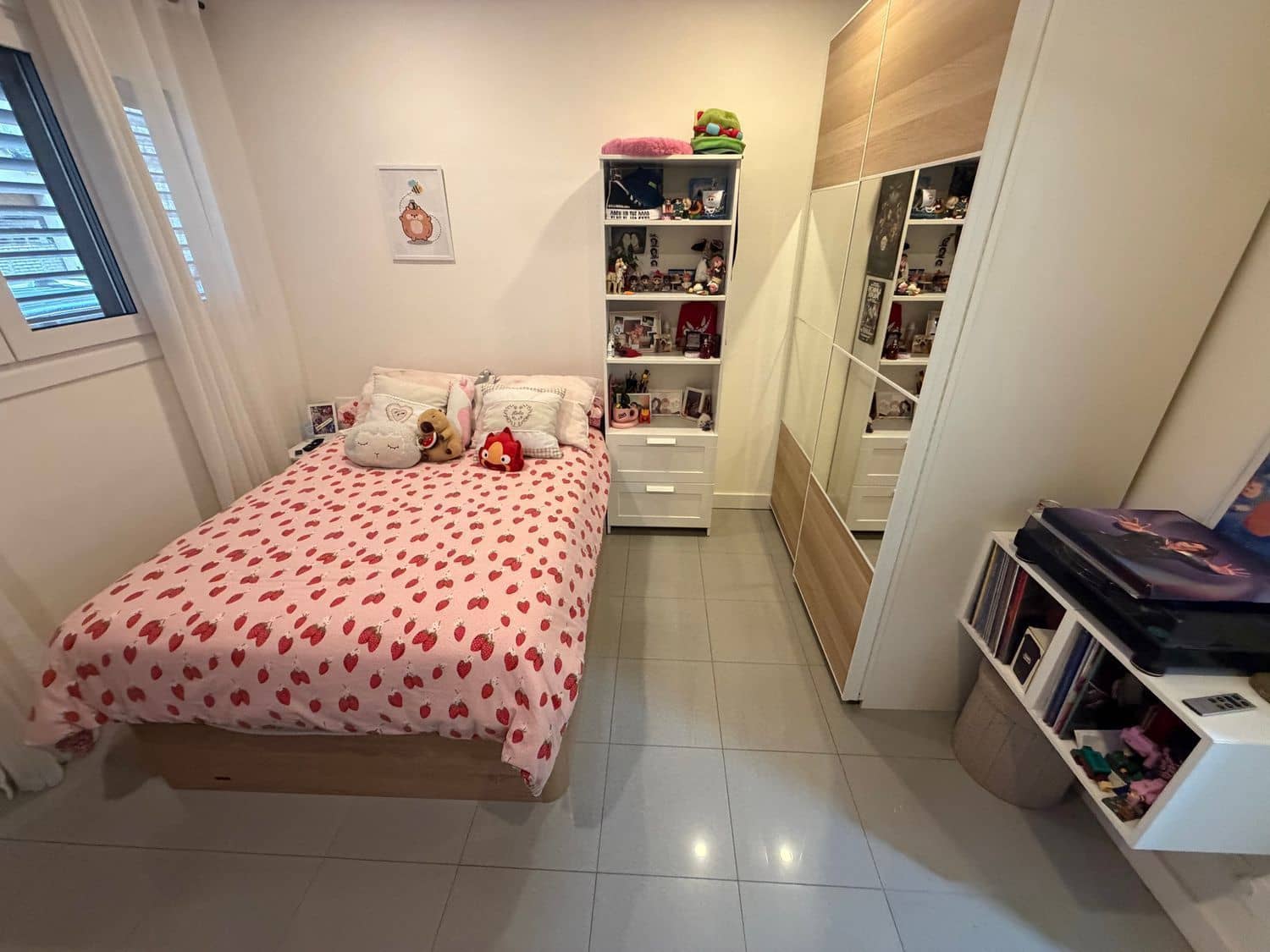 2 soverom Leilighet til salgs i Girona by med svømmebasseng garasje - € 259 000 (Ref: 9867632)