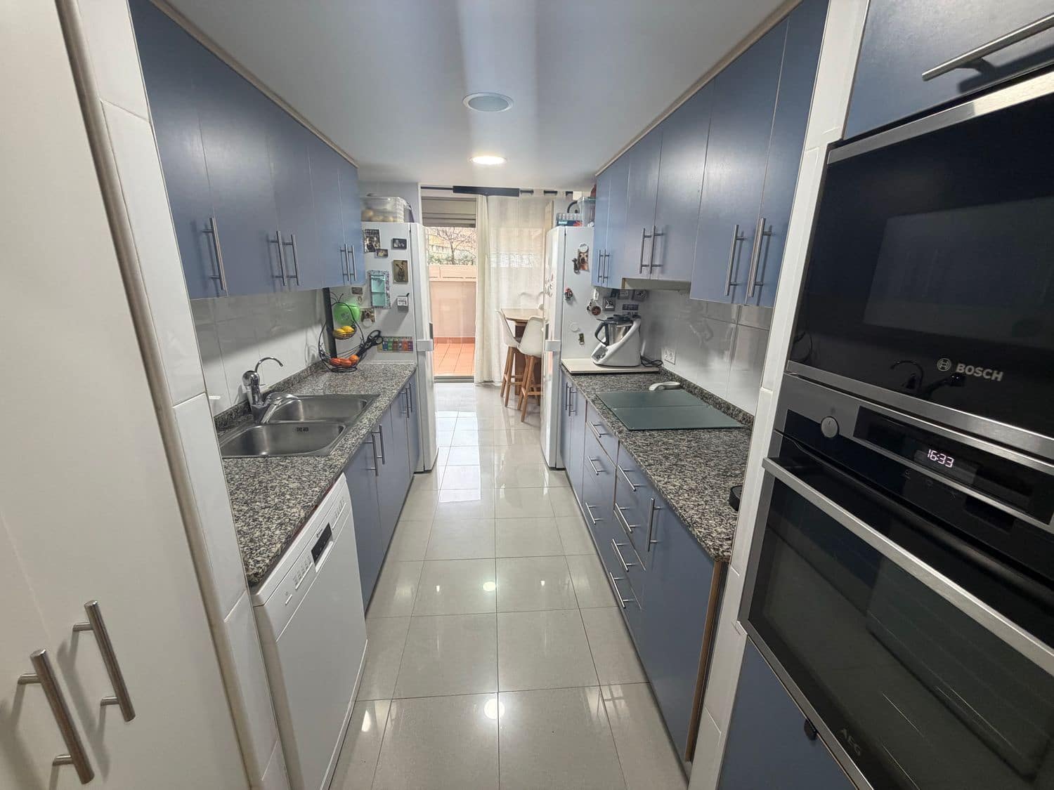 2 soverom Leilighet til salgs i Girona by med svømmebasseng garasje - € 259 000 (Ref: 9867632)