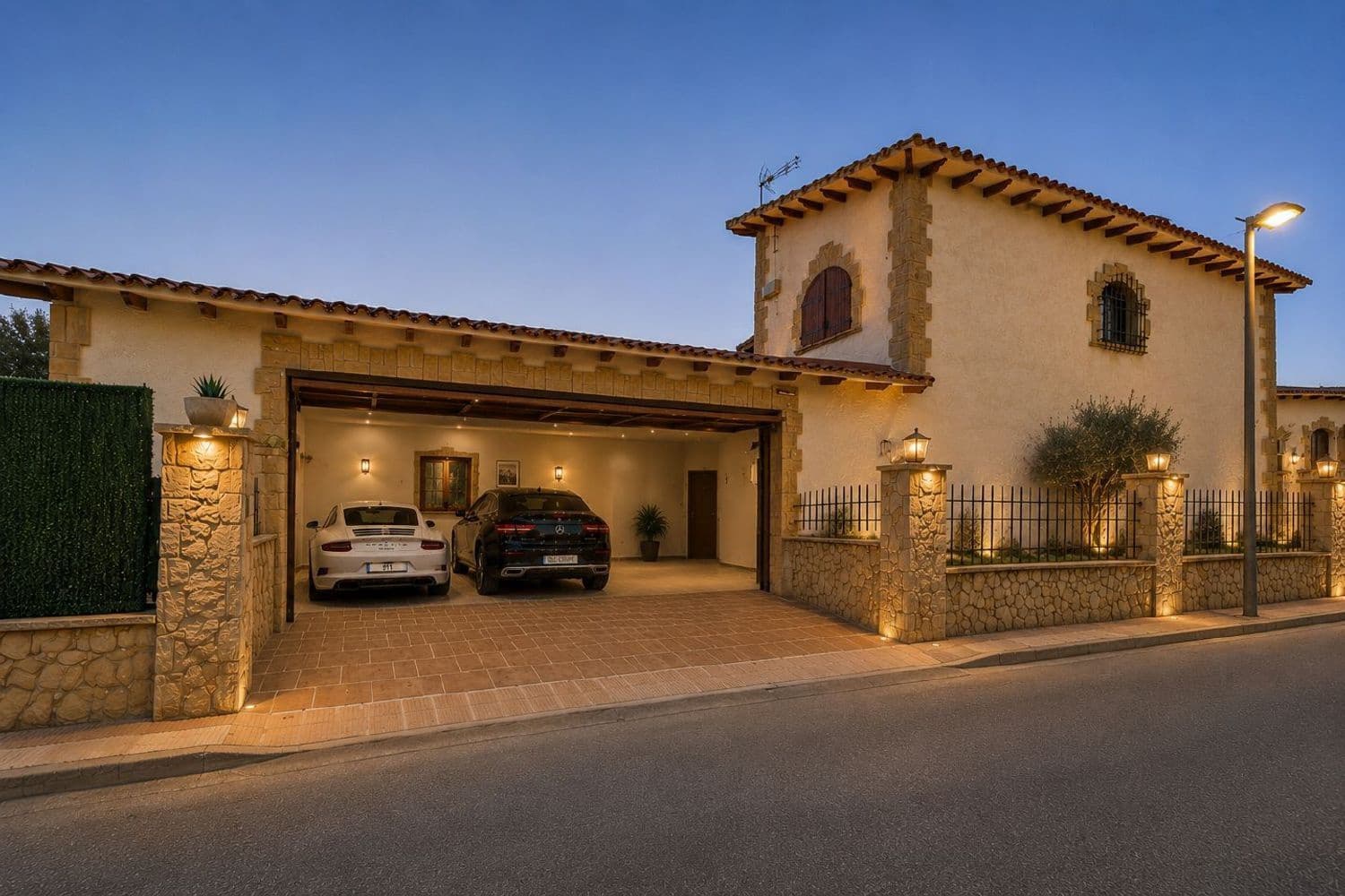 8 sovrum Villa till salu i Lloret de Mar med pool garage - 2 500 000 € (Ref: 9868686)