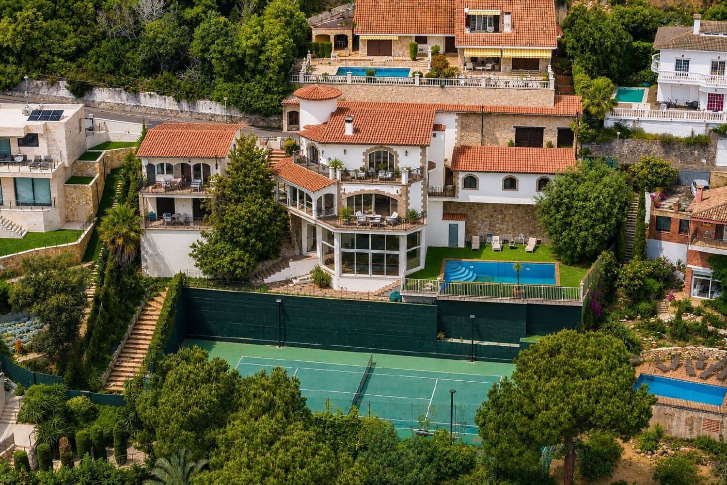 8 sovrum Villa till salu i Lloret de Mar med pool garage - 2 500 000 € (Ref: 9868686)