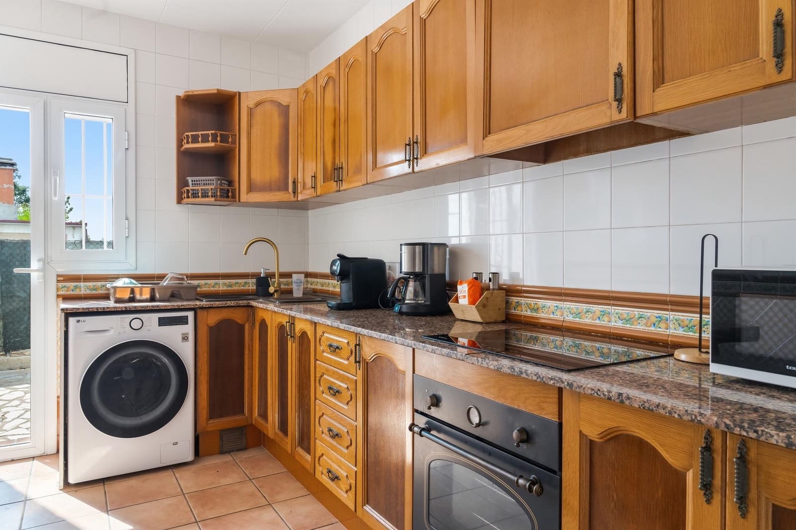 4 bedroom Villa for sale in Vidreres with pool garage - € 365,000 (Ref: 9873617)