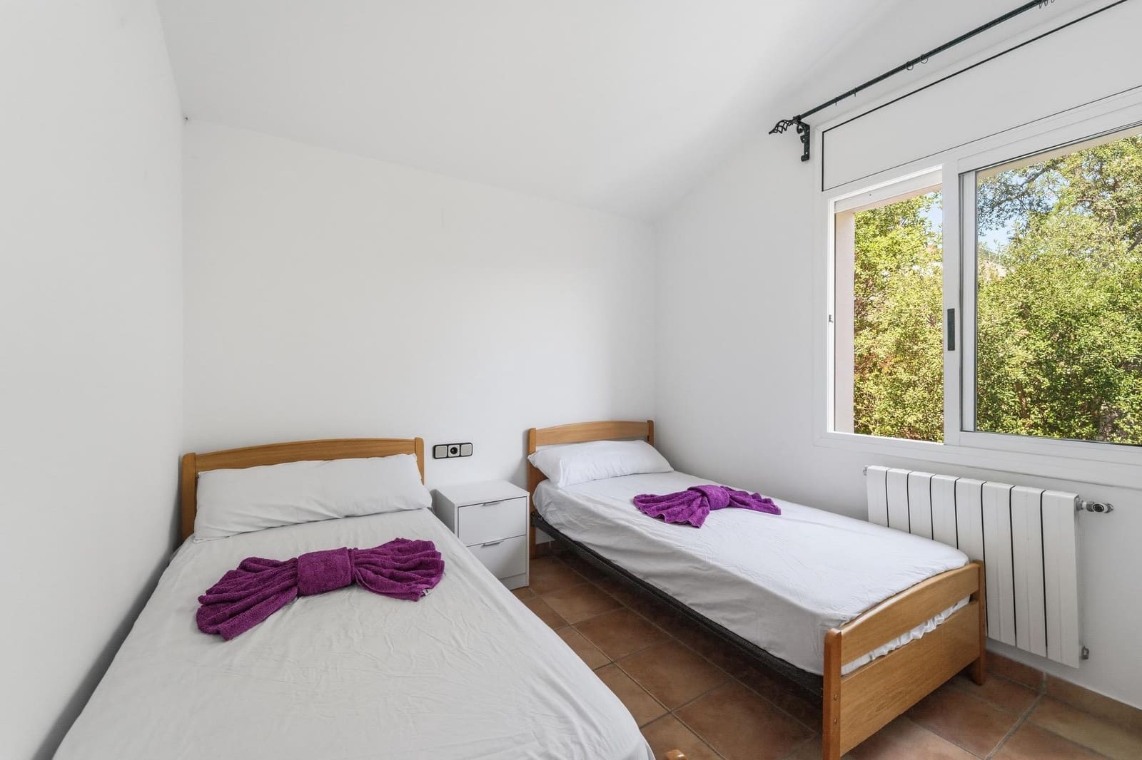 4 bedroom Villa for sale in Vidreres with pool garage - € 365,000 (Ref: 9873617)