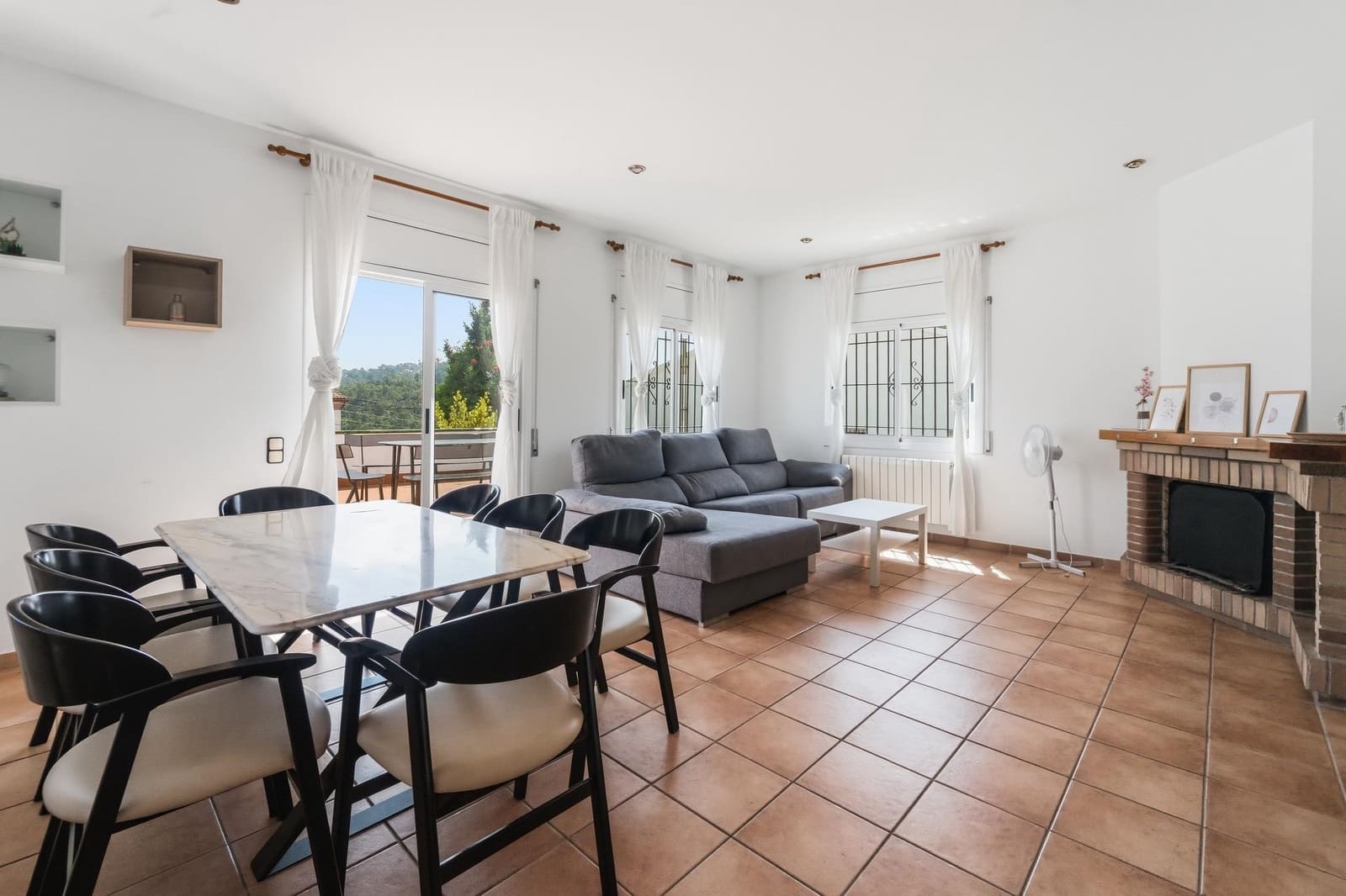 4 bedroom Villa for sale in Vidreres with pool garage - € 365,000 (Ref: 9873617)