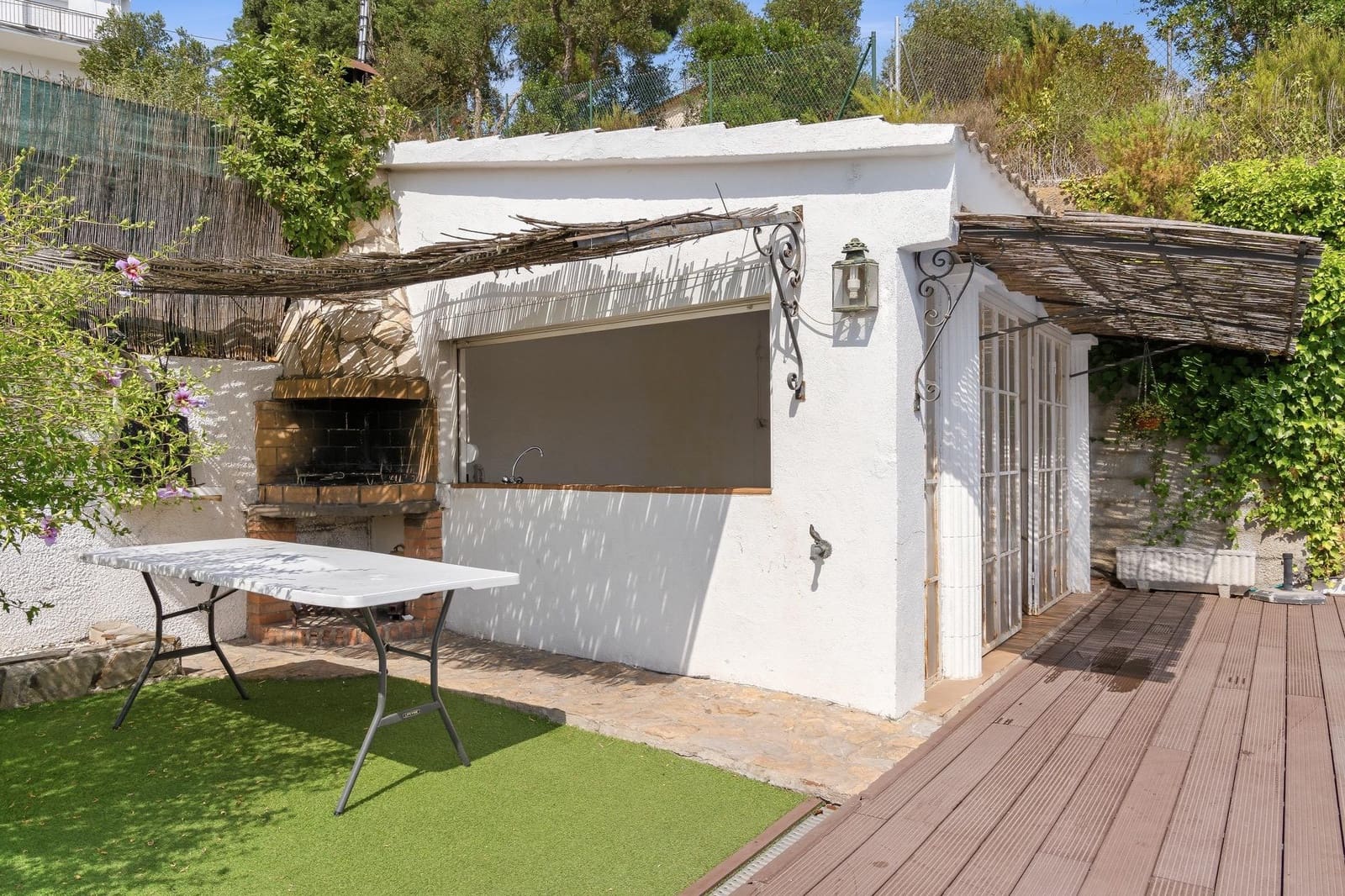 4 bedroom Villa for sale in Vidreres with pool garage - € 365,000 (Ref: 9873617)