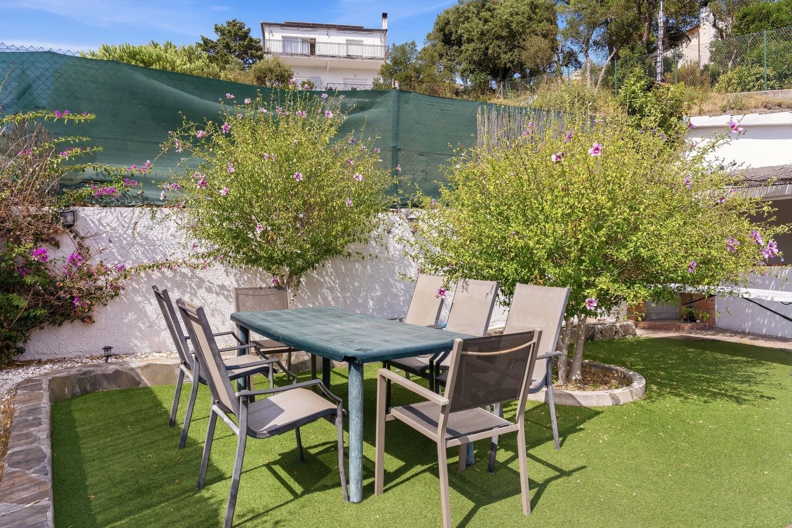 4 bedroom Villa for sale in Vidreres with pool garage - € 365,000 (Ref: 9873617)