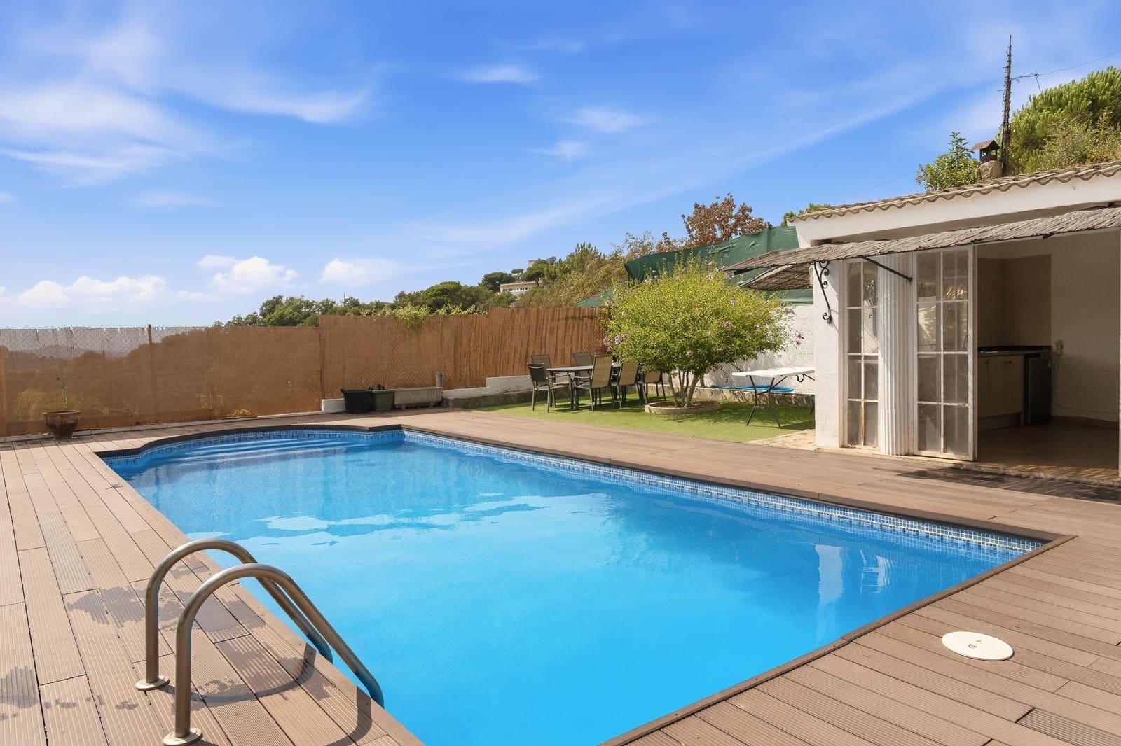 4 bedroom Villa for sale in Vidreres with pool garage - € 365,000 (Ref: 9873617)
