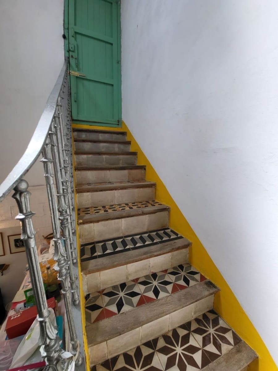 6 chambre Villa/Maison à vendre à Llagostera avec garage - 340 000 € (Ref: 9873620)