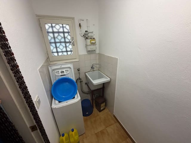 3 sovrum Villa till salu i Llagostera med garage - 279 000 € (Ref: 9873624)