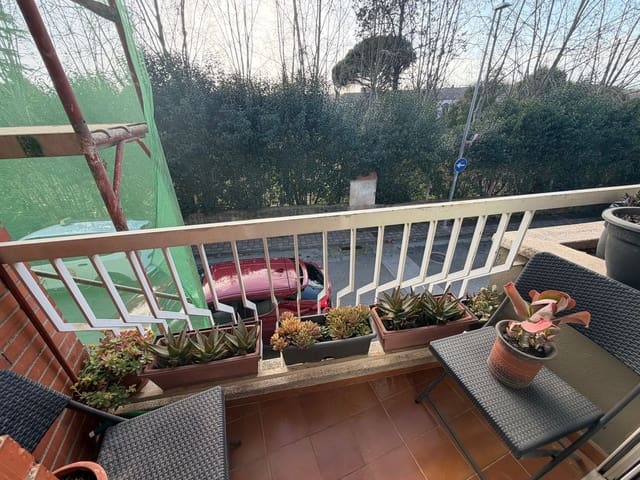 3 sovrum Villa till salu i Llagostera med garage - 279 000 € (Ref: 9873624)