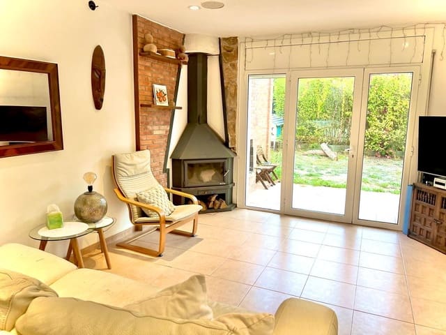 3 sovrum Villa till salu i Santa Cristina d'Aro med pool garage - 350 000 € (Ref: 9873627)