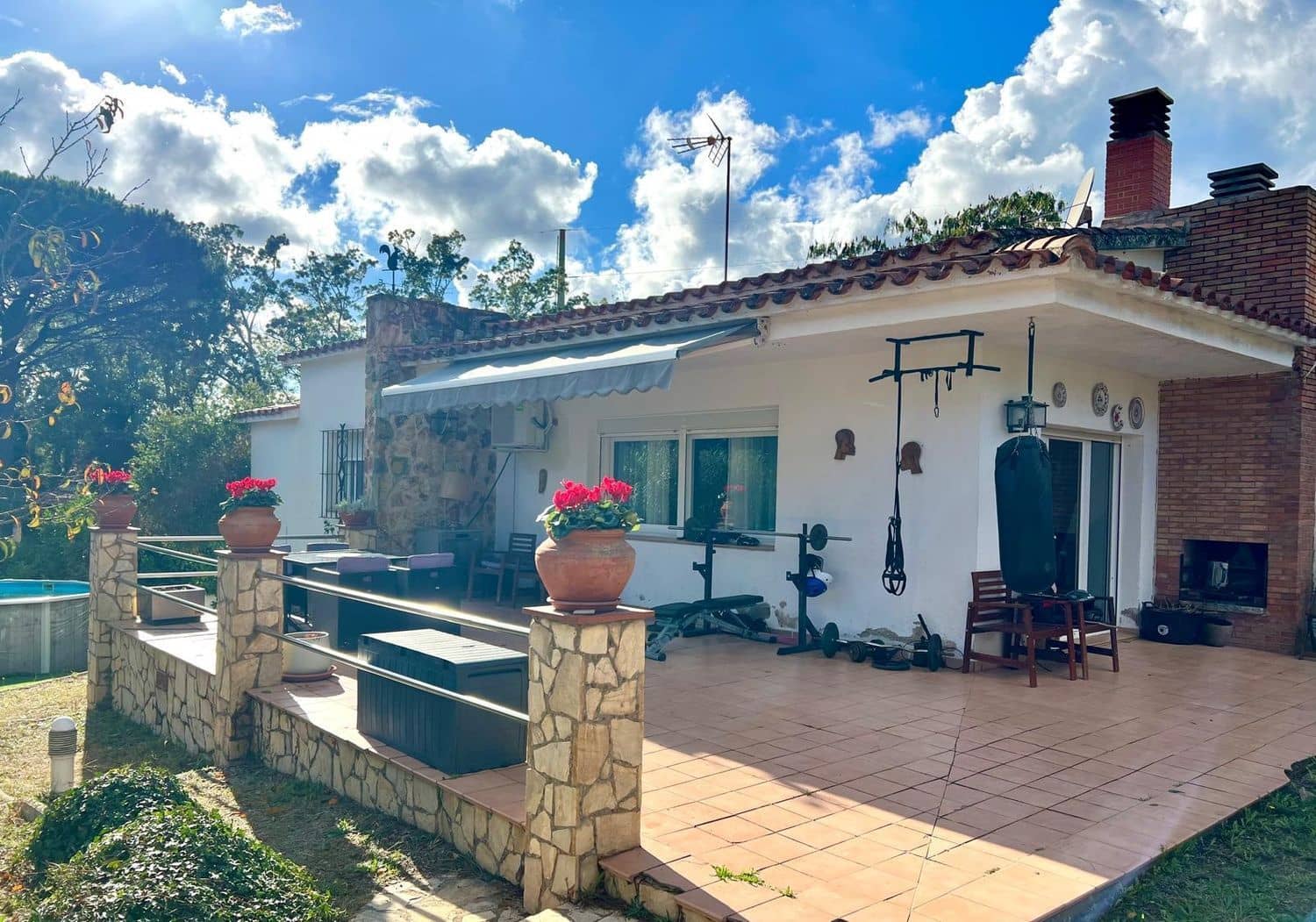 3 soverom Villa til salgs i Santa Cristina d'Aro med svømmebasseng garasje - € 350 000 (Ref: 9873627)