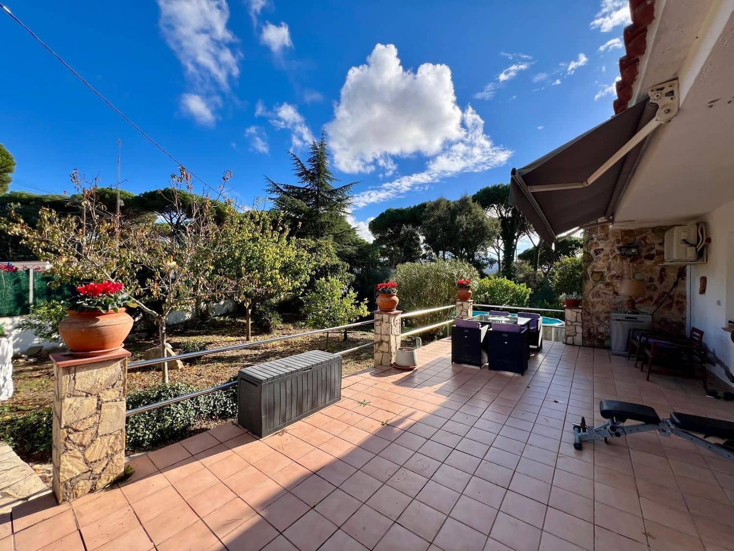 3 soverom Villa til salgs i Santa Cristina d'Aro med svømmebasseng garasje - € 350 000 (Ref: 9873627)