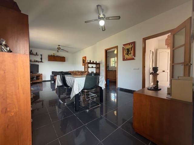 4 soveværelse Villa til salg i Maçanet de la Selva med garage - € 280.000 (Ref: 9873629)