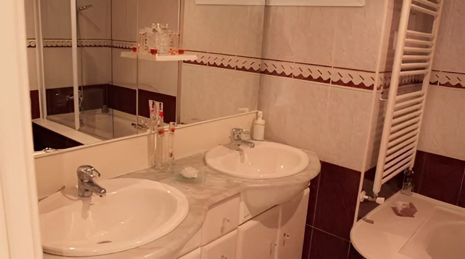 Chalet de 3 habitaciones en Lloret de Mar en venta con garaje - 625.000 € (Ref: 9873631)