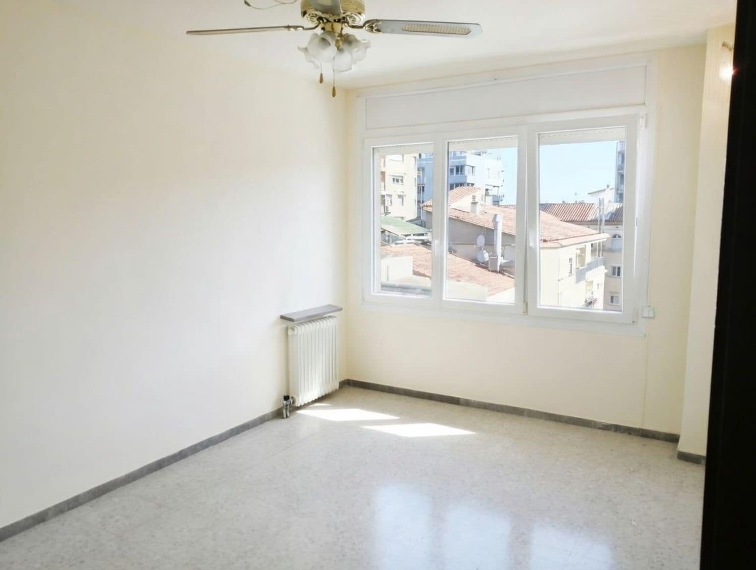4 bedroom Flat for sale in Girona city - € 475,000 (Ref: 9873633)
